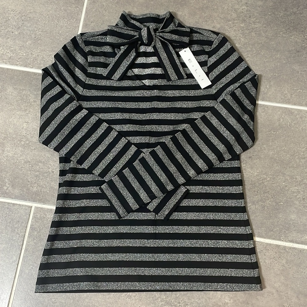 E.L.I Sweater Top size‎ XS